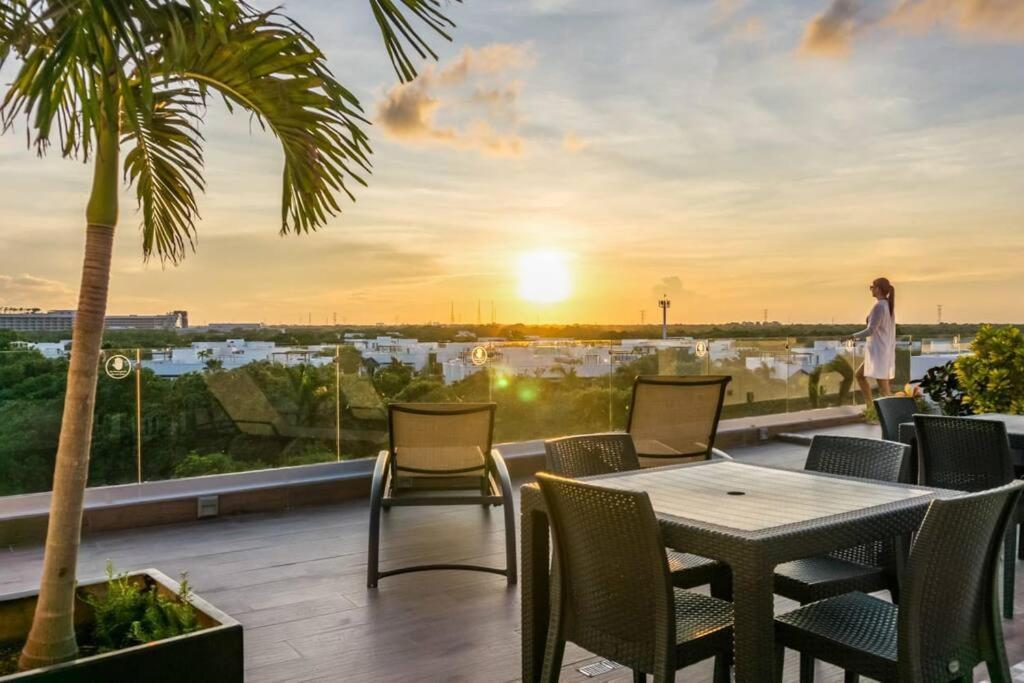 HostPal Luxury Studio in Playa del Carmen Esterno foto