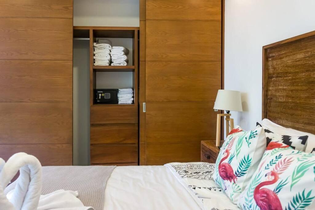 HostPal Luxury Studio in Playa del Carmen Esterno foto